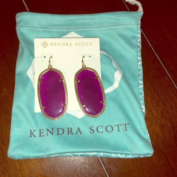 Kendra Scott Jewelry - Kendra Scott Elle Earrings